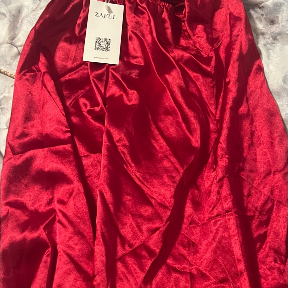 Zaful Vibrant Red Satin Skirt